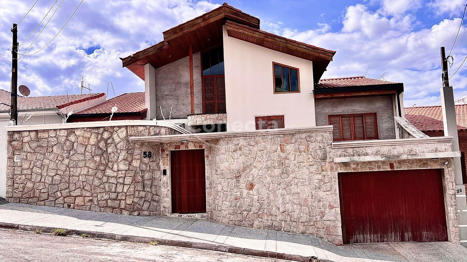 Sobrado, 3 quartos, 380 m² - Foto 1