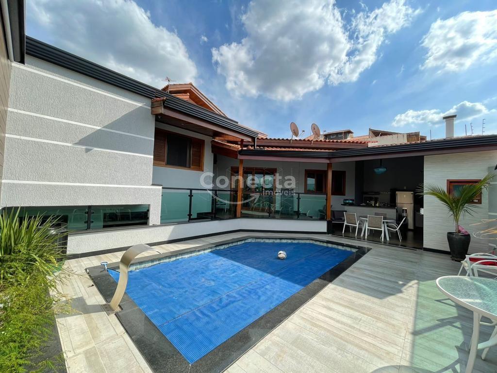 Sobrado, 3 quartos, 380 m² - Foto 2