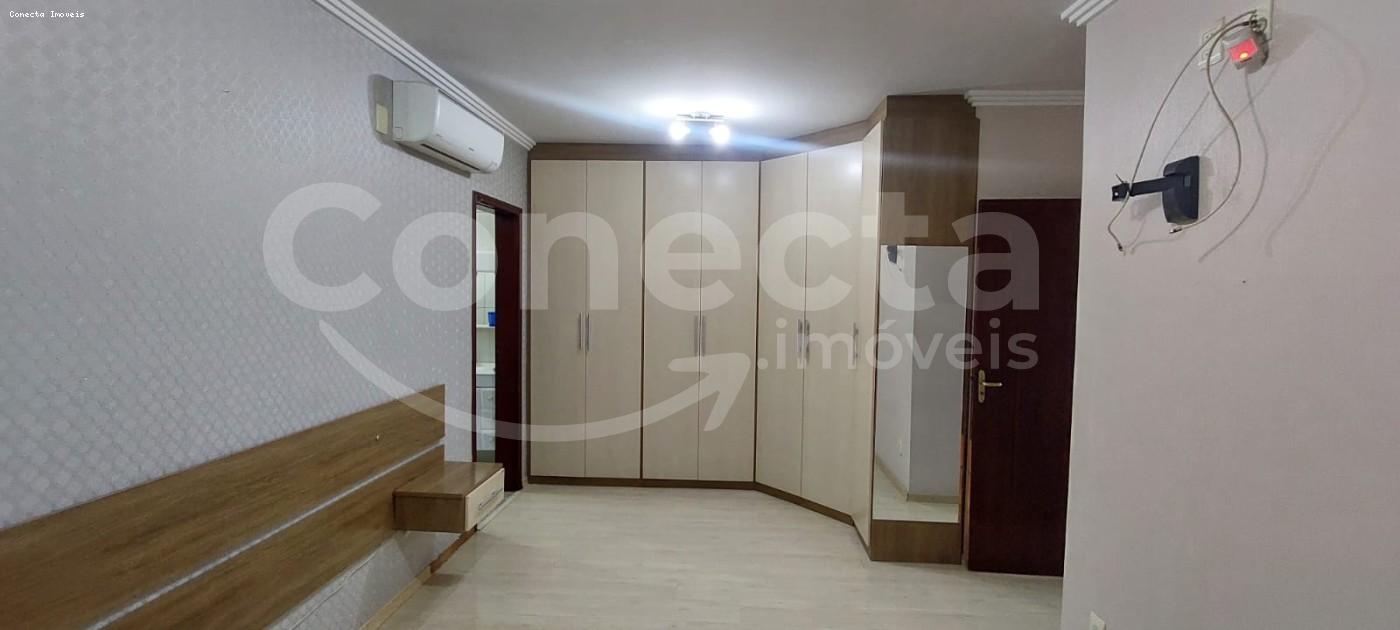 Casa, 3 quartos, 202 m² - Foto 13