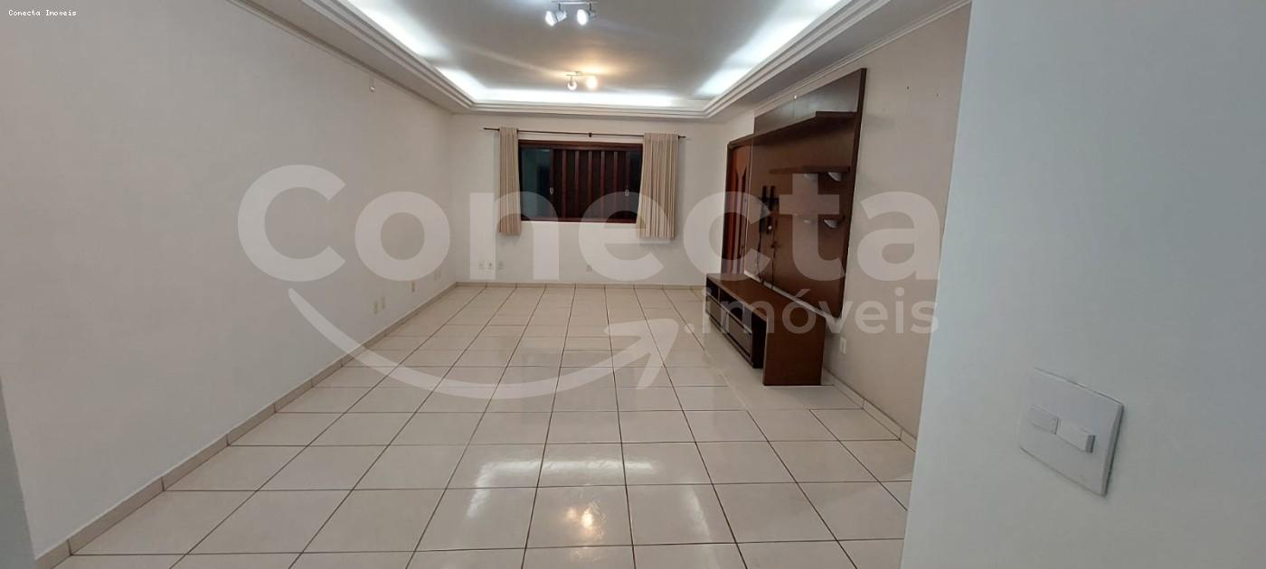 Casa, 3 quartos, 202 m² - Foto 17