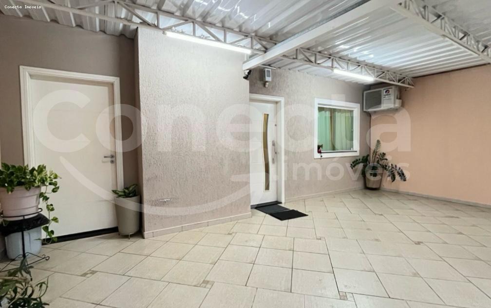 Casa, 2 quartos, 118 m² - Foto 1