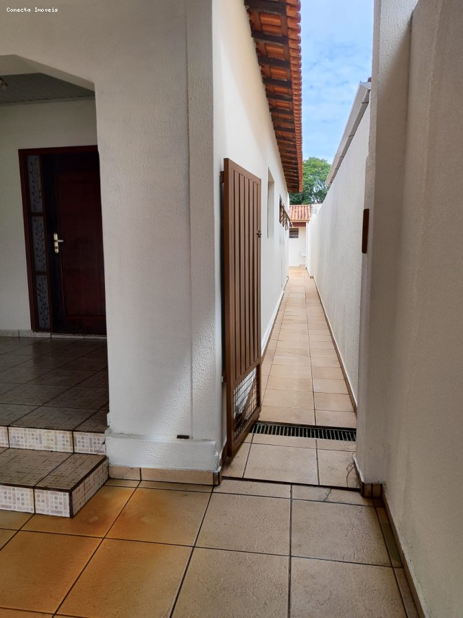 Casa, 3 quartos, 215 m² - Foto 3