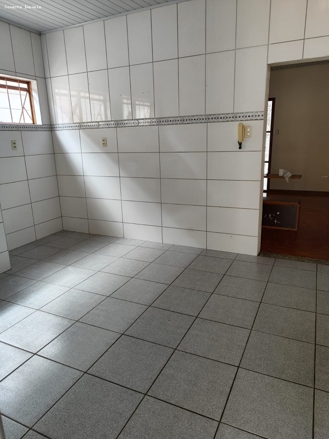 Casa, 3 quartos, 215 m² - Foto 32