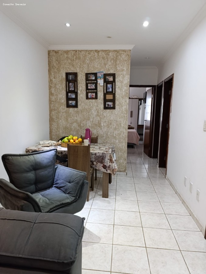 Casa, 3 quartos, 132 m² - Foto 2