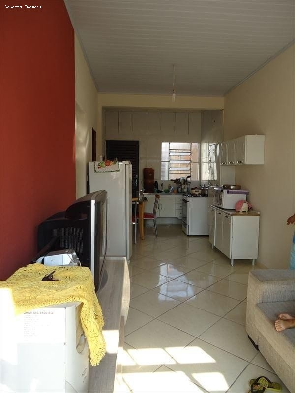 Casa, 2 quartos, 44 m² - Foto 1